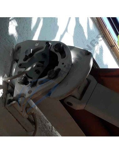 1 Ring and Mounting Bracket Zinc Plated